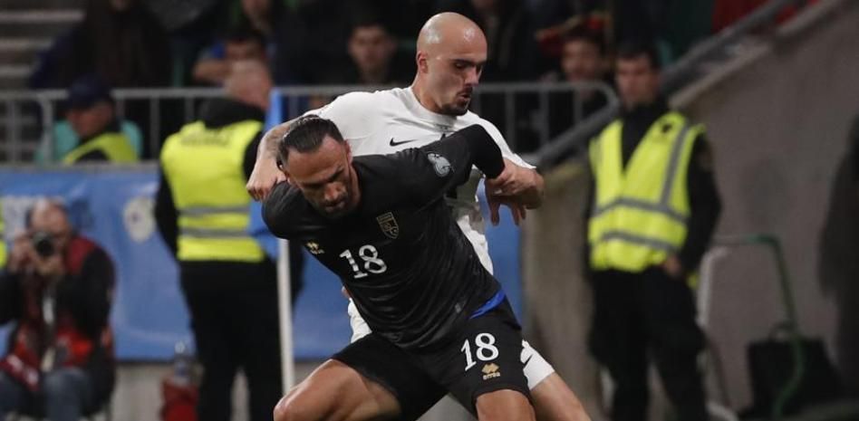 Kosovo garantiert zumindest die Qualifikation für die Play-offs und muss in der Endrunde die Schweiz mit 6 Toren Vorsprung schlagen, um direkt in die Weltmeisterschaft aufzusteigen.