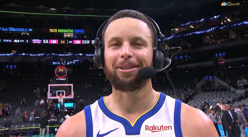 Curry: Wenn man als Schütze zu kurz schießt, gerät man in Schwierigkeiten. Ich habe mich auf der Bank aufgeheitert.