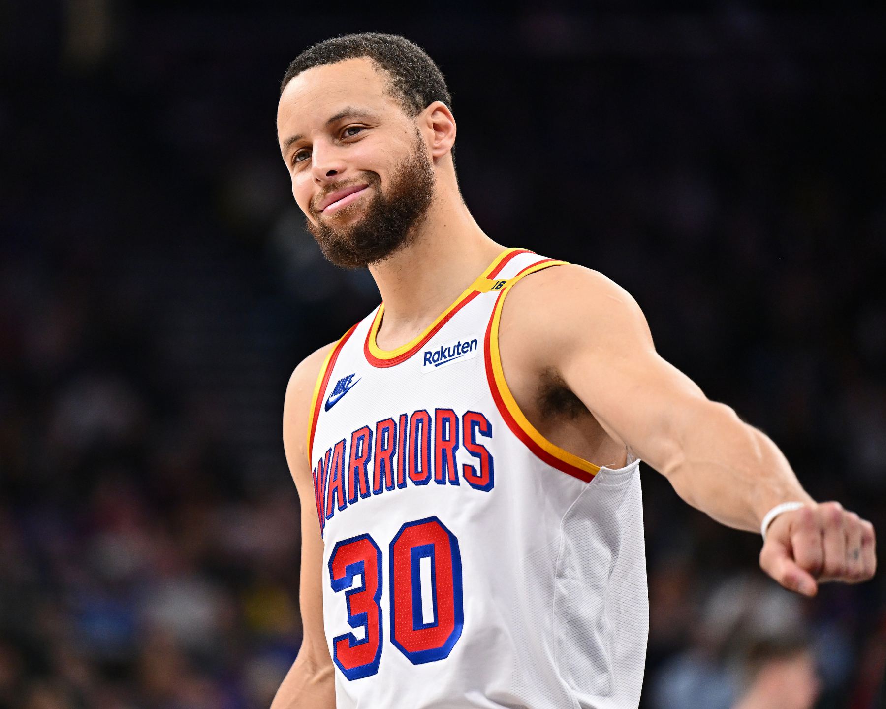Curry erzielte zum 47. Mal in seiner Karriere mehr als 9 Dreier in einem einzigen Spiel und führte den Rekord damit deutlich an.