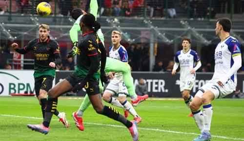 AC Mailand gegen Hellas Verona