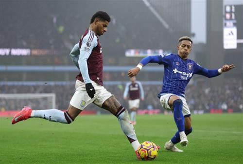 Aston Villa gegen Ipswich Town