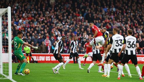 Nottingham Forest gegen Newcastle United
