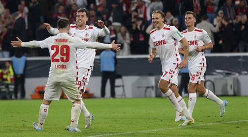 Köln gegen Kiel Holstein