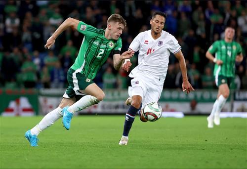 BắC Ileran gegen Luxemburg