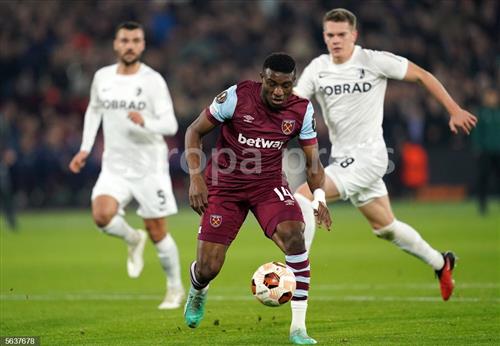 West Ham United gegen Freiburg