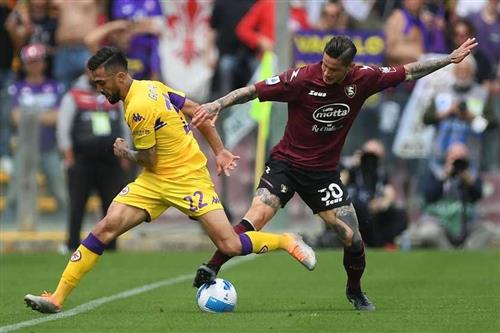 Cremonese gegen Salernitana