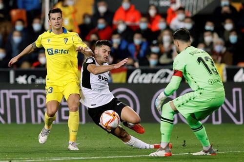 Valencia gegen Cádiz