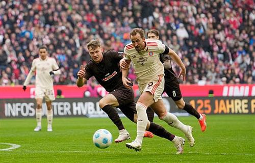 Bayern München gegen St. Pauli