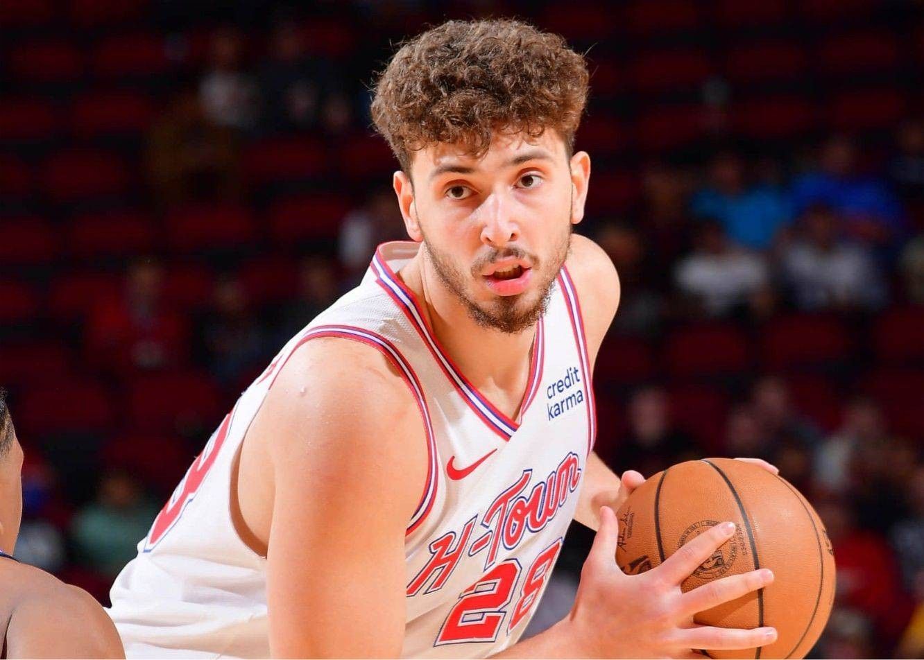 Schlechter Wettbewerbsstatus! Shen Jing erzielte 17 Punkte und 7 Assists bei 5 von 18 Toren, der Ausgleich wurde jedoch geblockt.