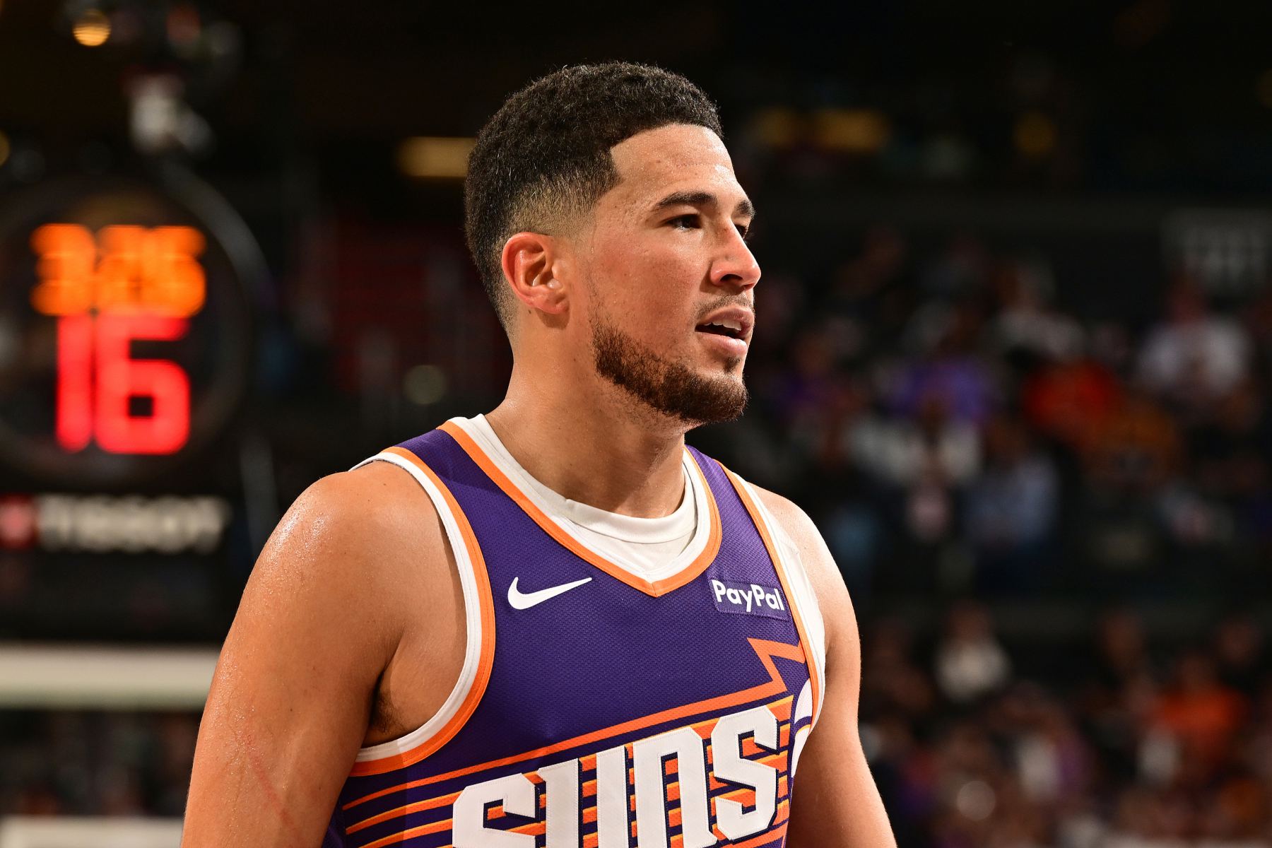 Booker erzielte den Saisonhöchstwert von 38 Punkten und die Suns verloren gegen die Warriors mit 11 Punkten Vorsprung