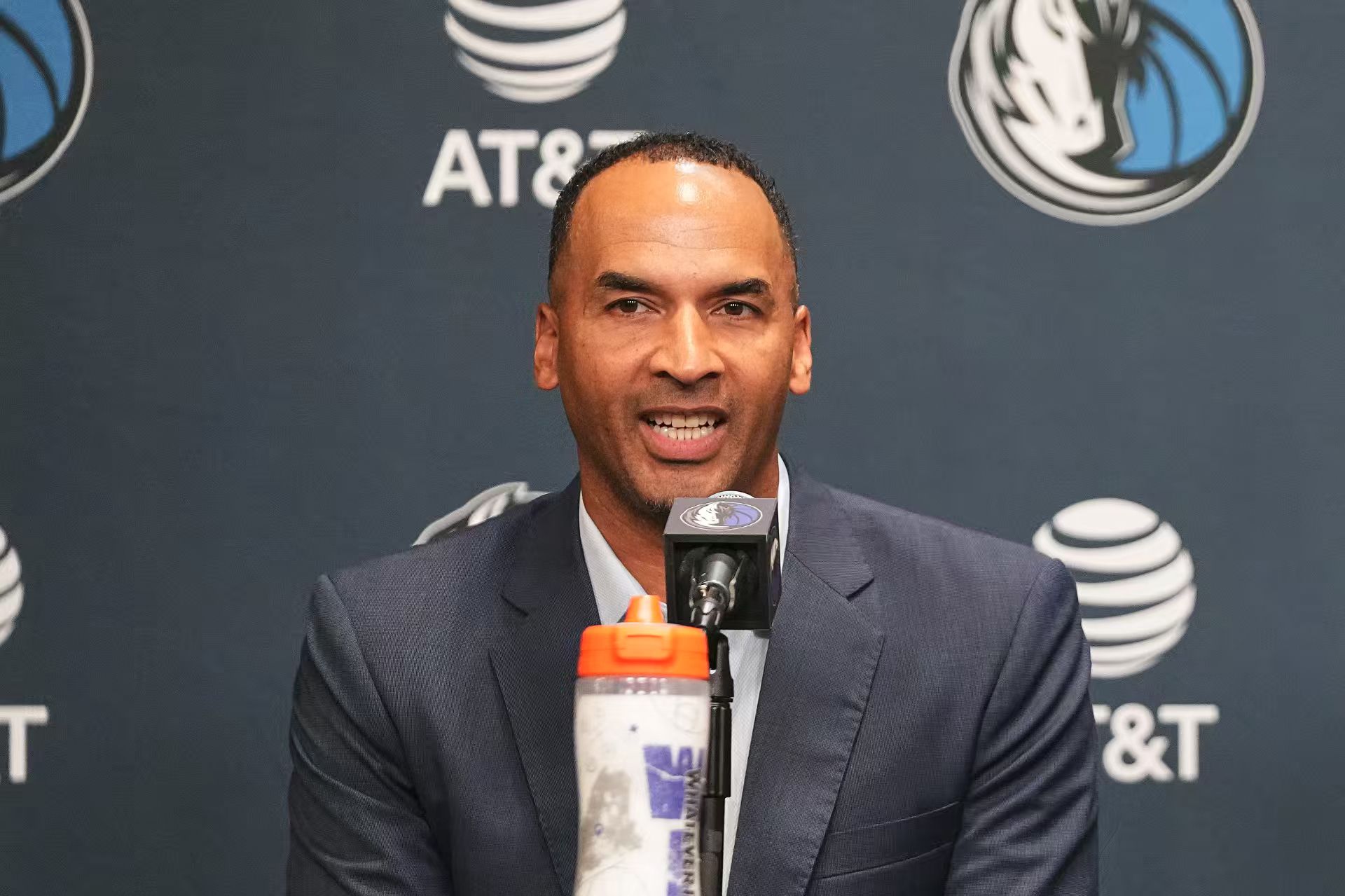Berühmter Reporter: Die Mavericks nehmen Lindsay, den Vizepräsidenten für den operativen Bereich von Pistons, ins Visier. Der Kubaner drängt ihn, als GM zu fungieren