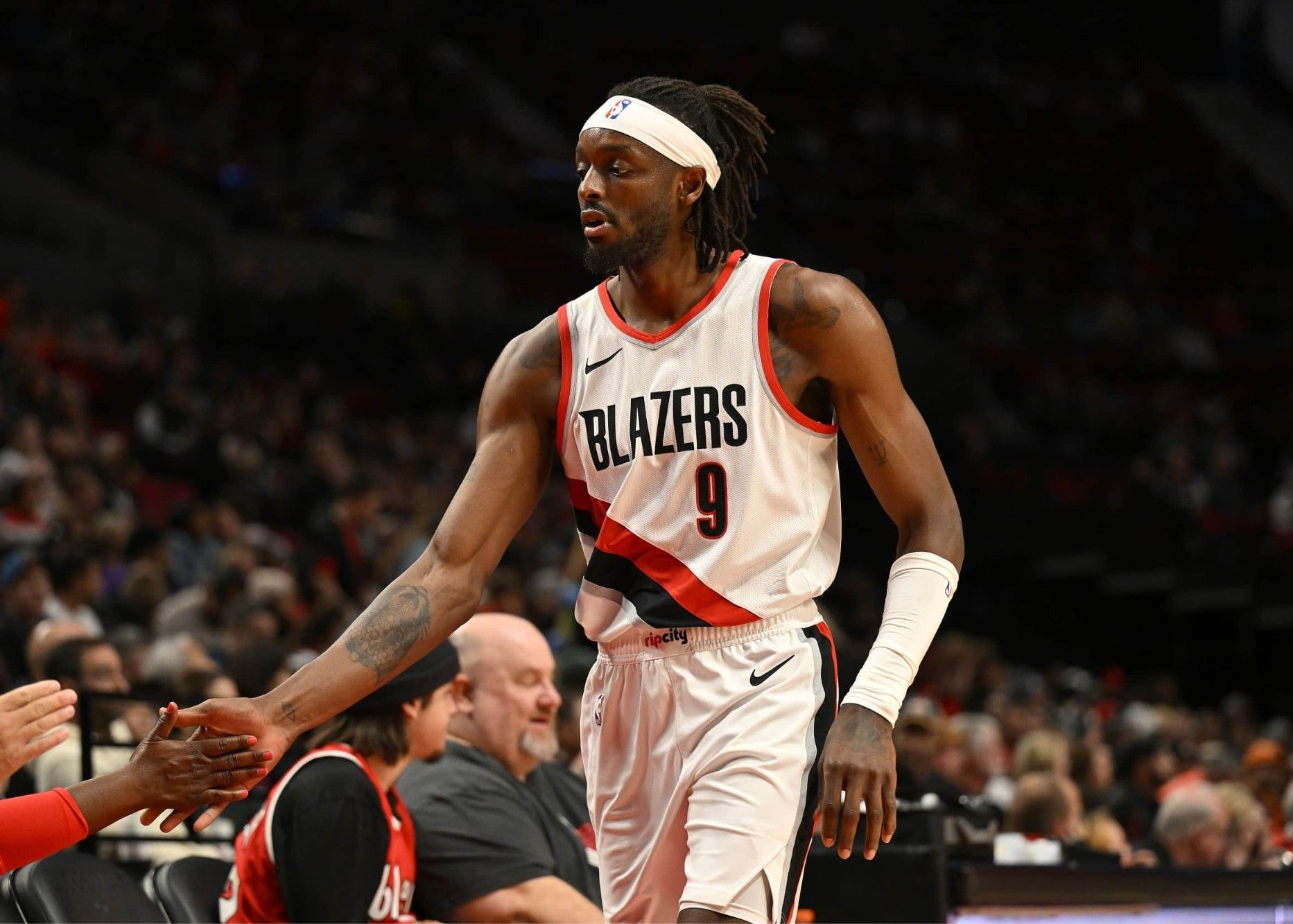 Teamreporter: Die Trail Blazers organisierten nach ihrer Niederlage gegen die Rockets ein Gespräch unter Ausschluss der Öffentlichkeit, in der Hoffnung, durch das Gespräch die Einigkeit aufrechtzuerhalten