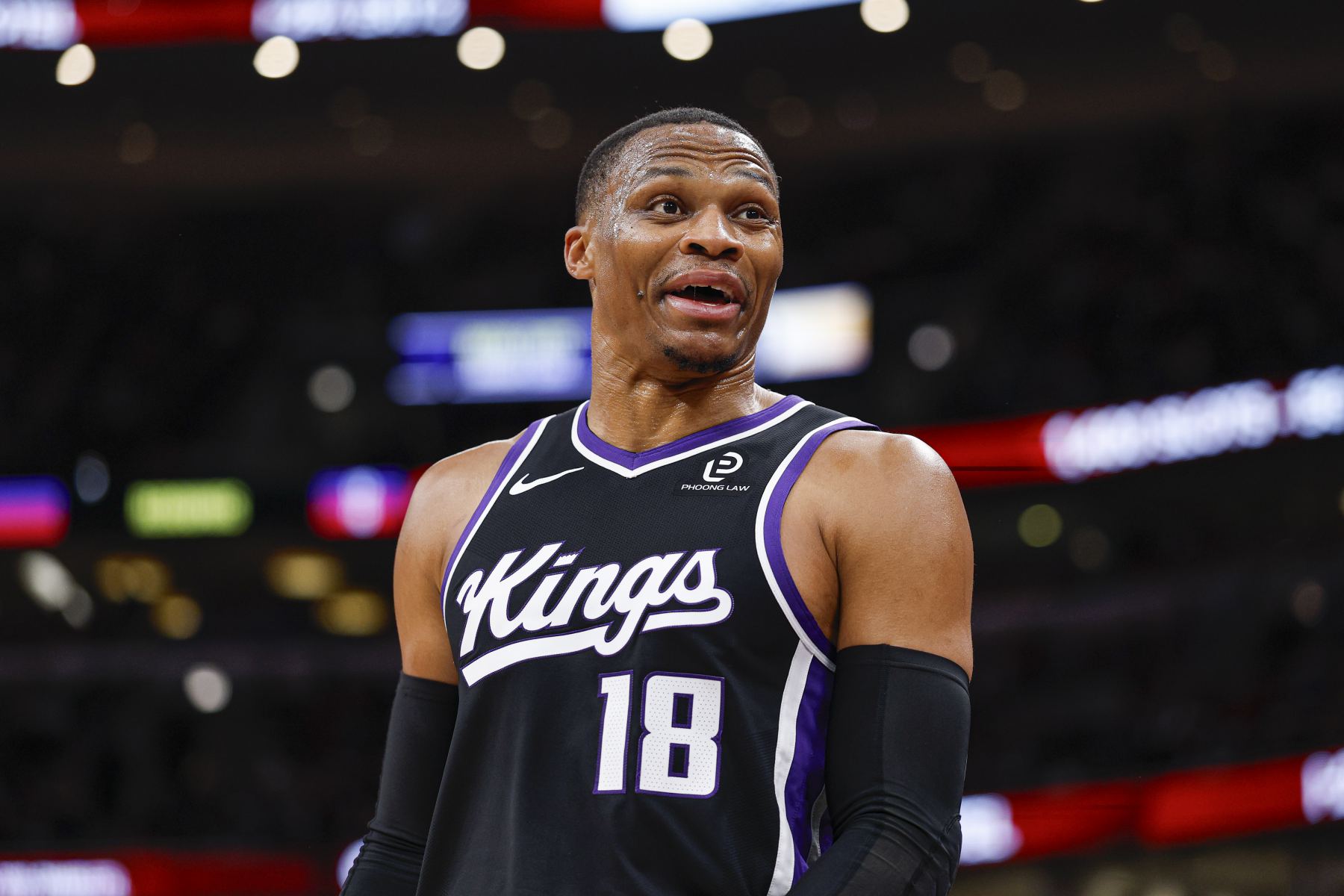 Westbrook startete das Spiel und erzielte ein Triple-Double, musste jedoch in seiner Karriere einen tragischen Meilenstein von 10.000 Assists hinnehmen.